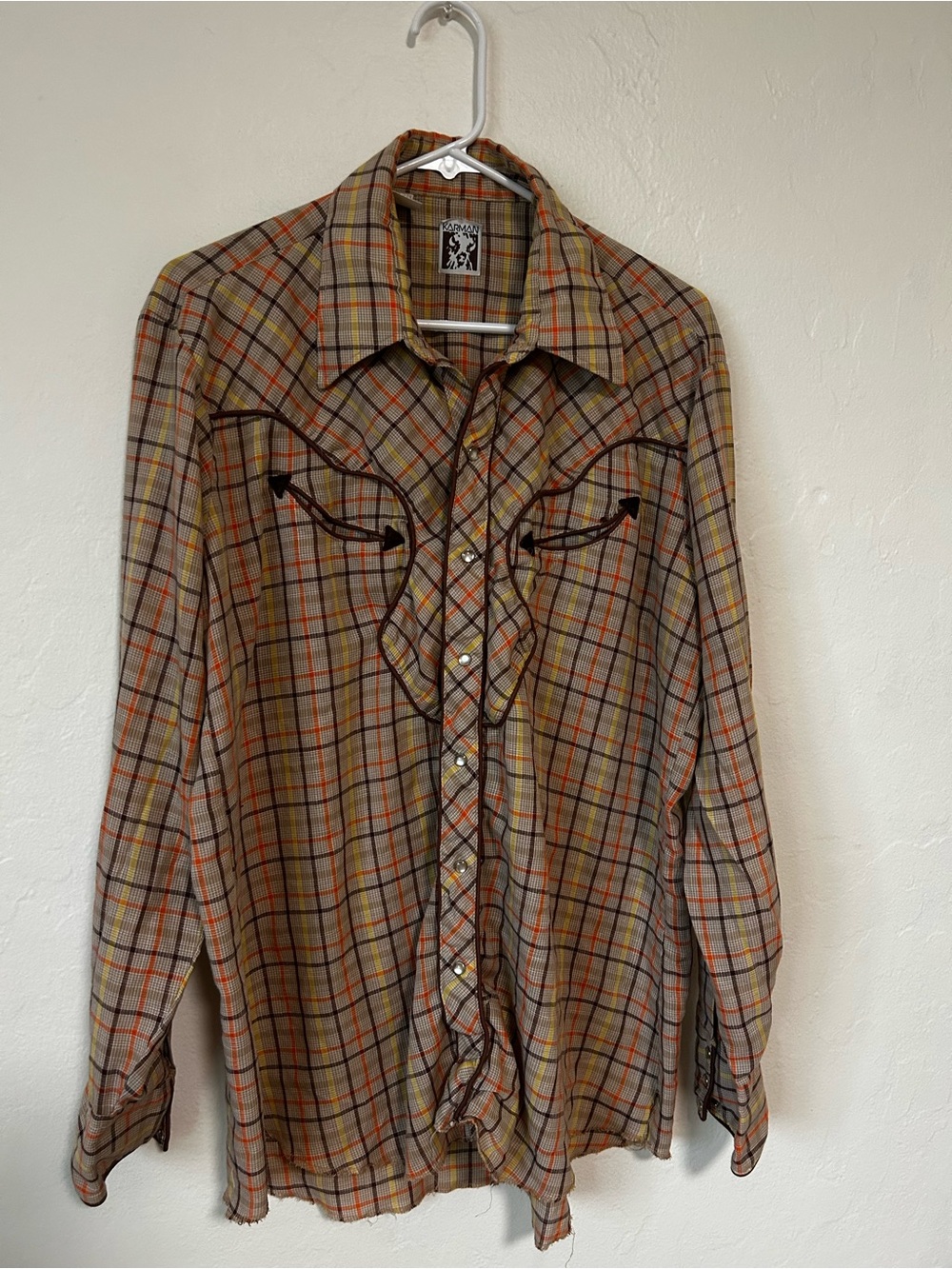 Vintage-Inspired Plaid Western Shirt in Brown - Unbranded